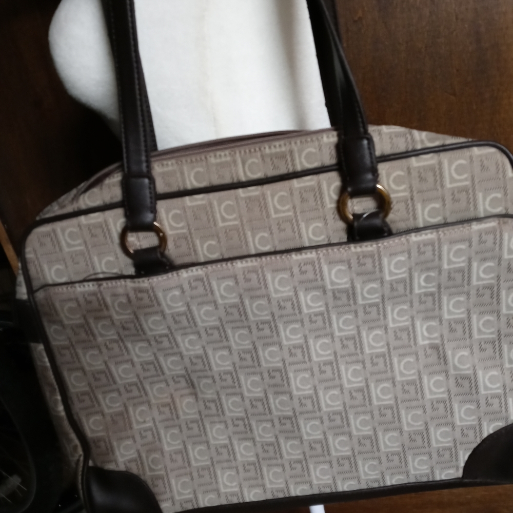 Lap top hand bag